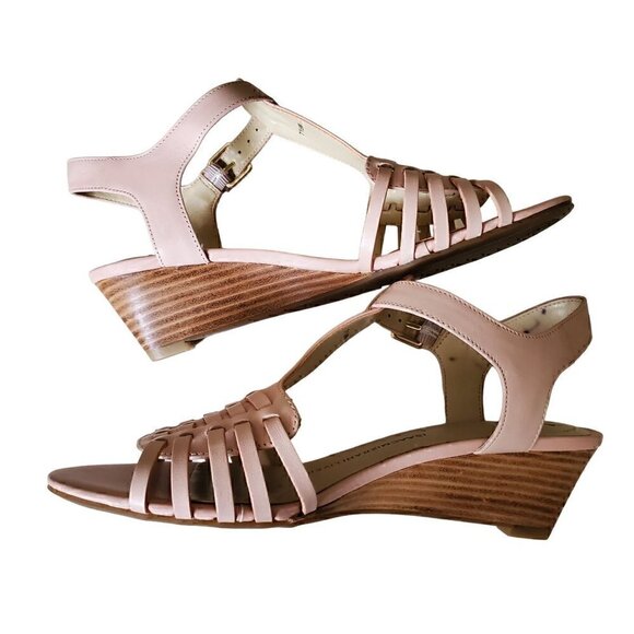 Isaac Mizrahi Soft Pink T Strap Sandals, Pink Wedges NIB - Picture 3 of 4